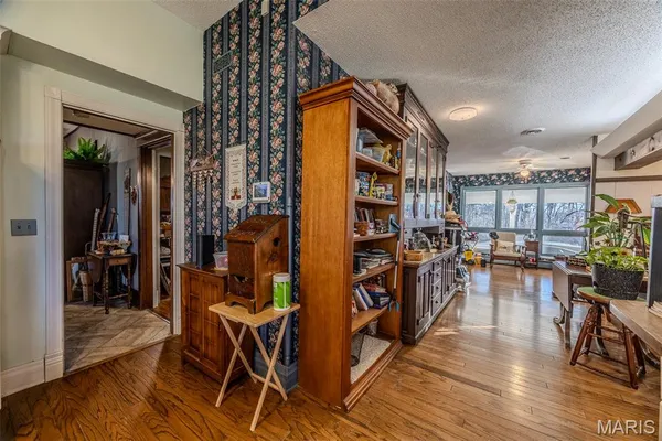 $725,000 | 2001 Beck Lane, Lebanon, MO 65536