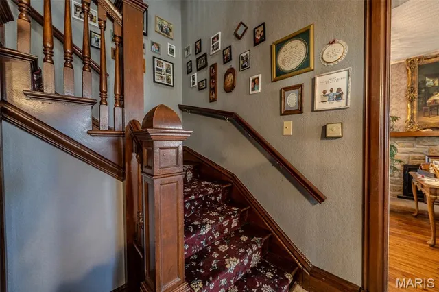 $725,000 | 2001 Beck Lane, Lebanon, MO 65536