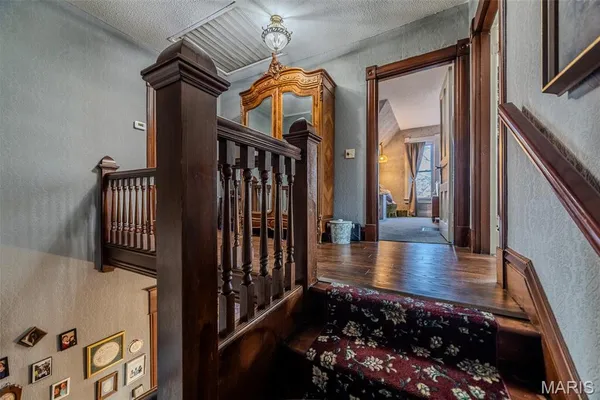 $725,000 | 2001 Beck Lane, Lebanon, MO 65536