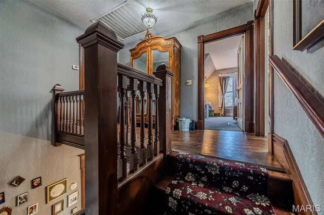 $725,000 | 2001 Beck Lane, Lebanon, MO 65536