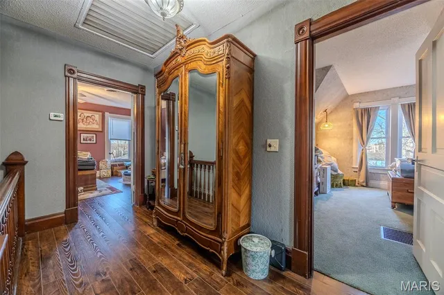 $725,000 | 2001 Beck Lane, Lebanon, MO 65536