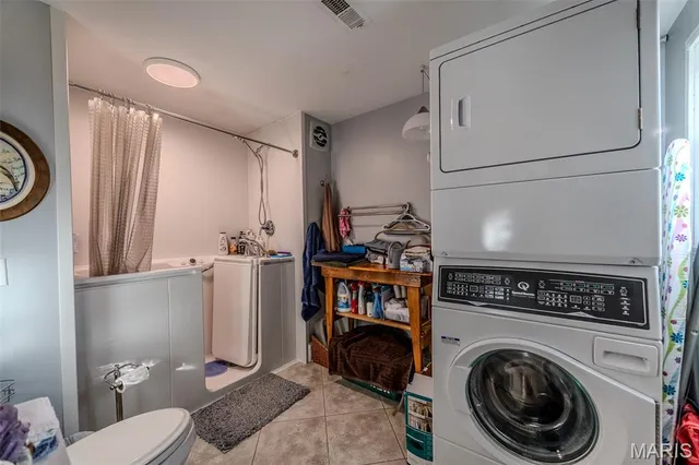 $725,000 | 2001 Beck Lane, Lebanon, MO 65536