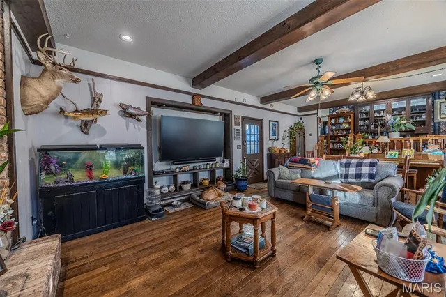 $725,000 | 2001 Beck Lane, Lebanon, MO 65536