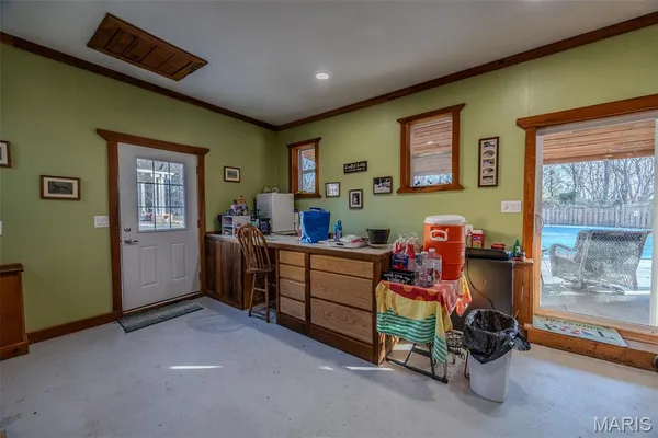 $725,000 | 2001 Beck Lane, Lebanon, MO 65536