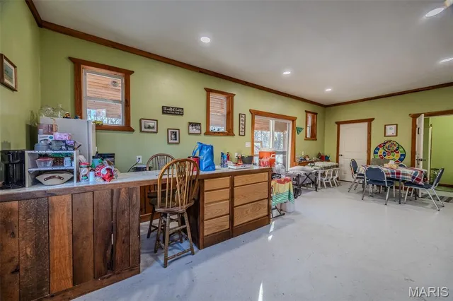 $725,000 | 2001 Beck Lane, Lebanon, MO 65536