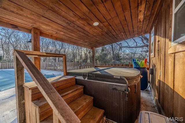 $725,000 | 2001 Beck Lane, Lebanon, MO 65536