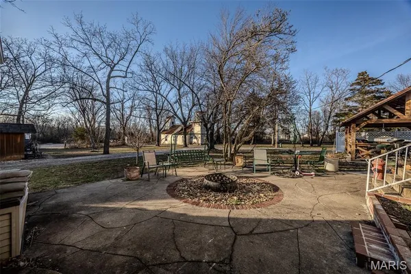 $725,000 | 2001 Beck Lane, Lebanon, MO 65536