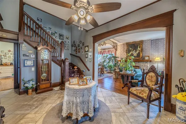 $725,000 | 2001 Beck Lane, Lebanon, MO 65536