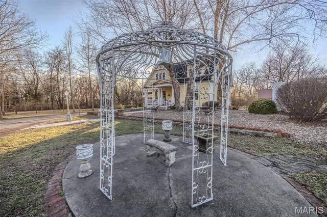 $725,000 | 2001 Beck Lane, Lebanon, MO 65536