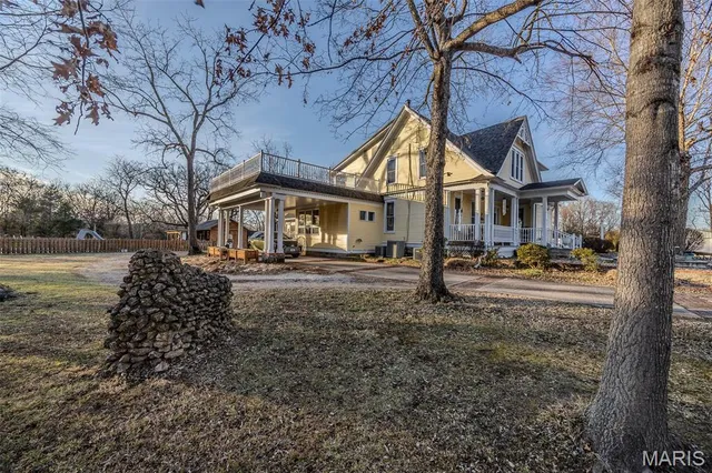 $725,000 | 2001 Beck Lane, Lebanon, MO 65536