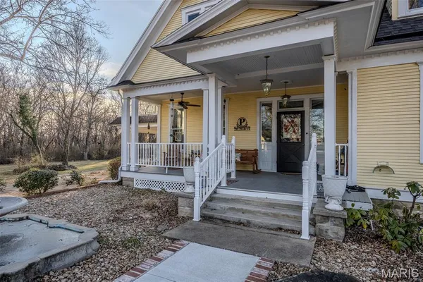 $725,000 | 2001 Beck Lane, Lebanon, MO 65536