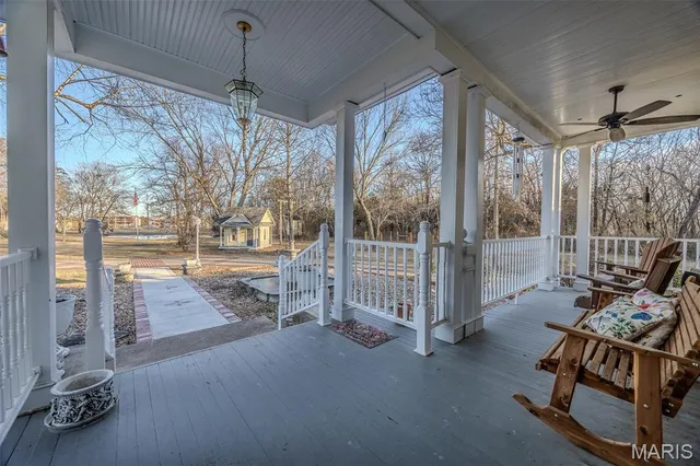 $725,000 | 2001 Beck Lane, Lebanon, MO 65536