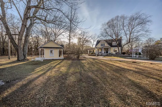 $725,000 | 2001 Beck Lane, Lebanon, MO 65536