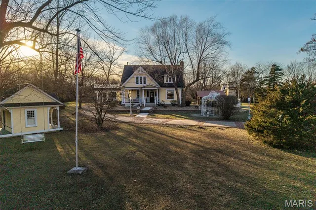 $725,000 | 2001 Beck Lane, Lebanon, MO 65536