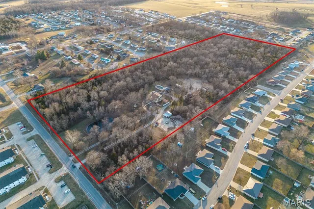 $725,000 | 2001 Beck Lane, Lebanon, MO 65536