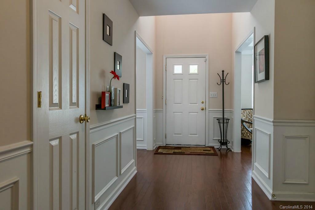 3617 Arklow Road Charlotte, NC 28269 - Photo 6 of 24 Gallery Image 6