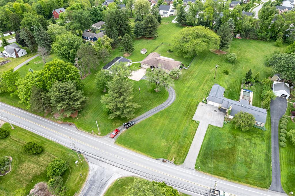 5275 Tuscarawas Road Beaver, PA 15009 - Photo 42 of 47 a view of a garden from a balcony