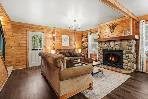 $425,000 | 5526 Longbridge Road, Pentwater, MI 49449