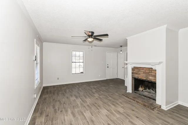 $1,575 | 5943 Lee's Crossing Street, Olive Branch, MS 38654