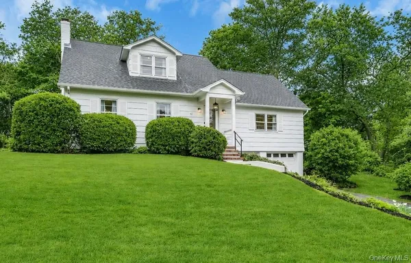 $1,399,000 | 440 Cases Lane, Cutchogue, NY 11935