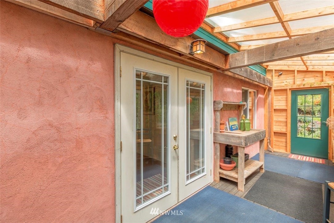105 Naylor Creek Road Chimacum, WA 98325 - Photo 21 of 24 a view of a room with outdoor space