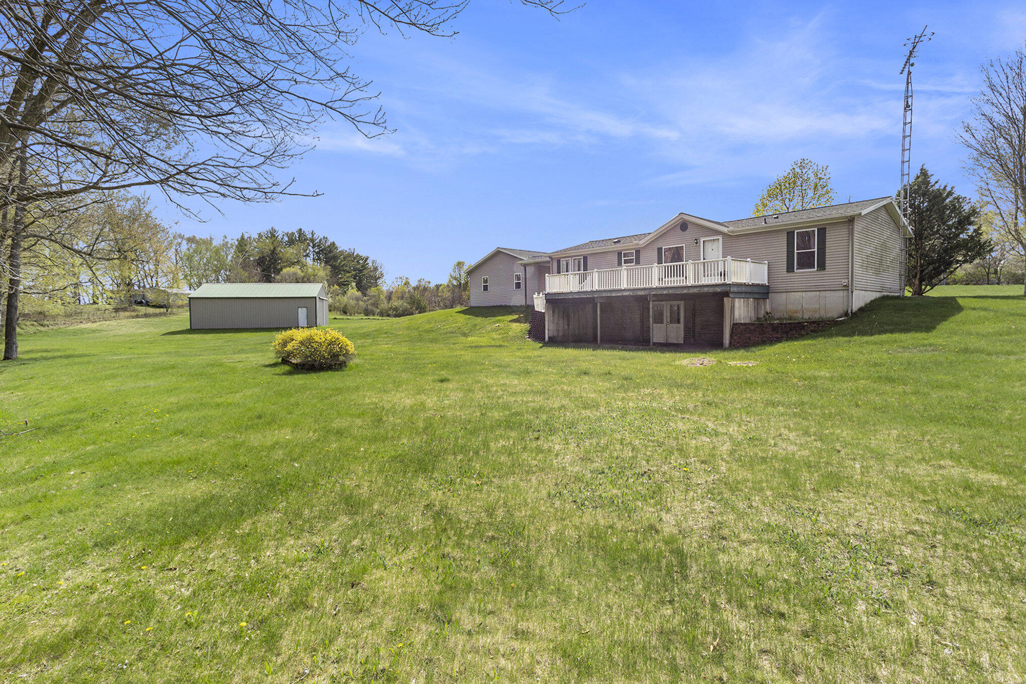 697 Tuttle Road Union City, MI 49094 - Photo 27 of 29 029_697_tuttle_rd_union_city_mi_49094-43