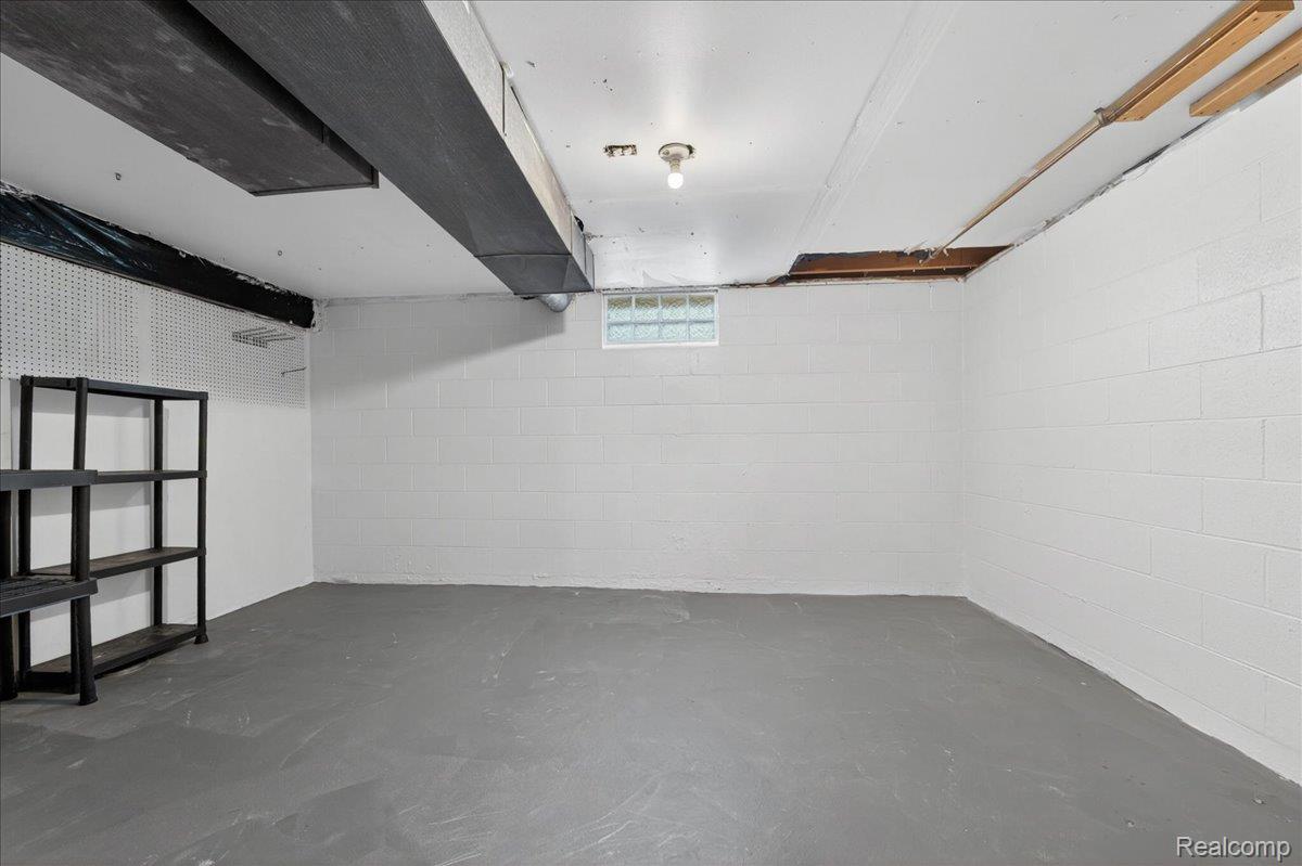 4049 Slattery Road North Branch, MI 48461 - Photo 39 of 45 View of basement