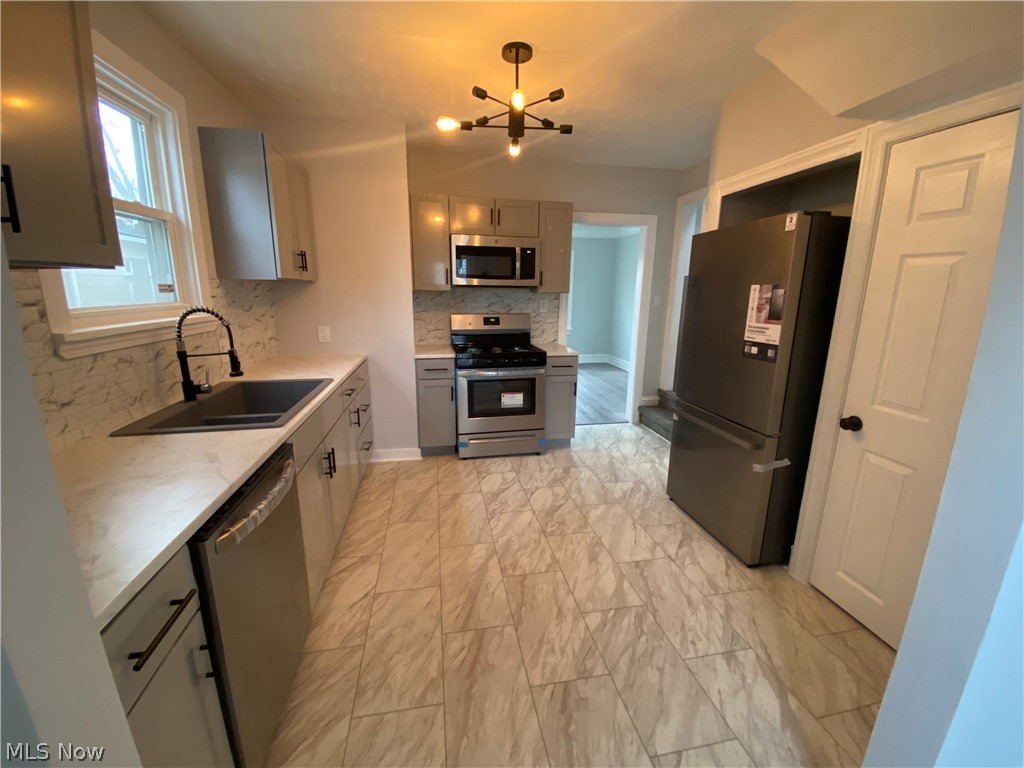 3605 Silsby Road University Heights, OH 44118 - Photo 13 of 27