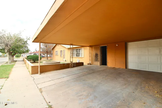 a view of a house with a park