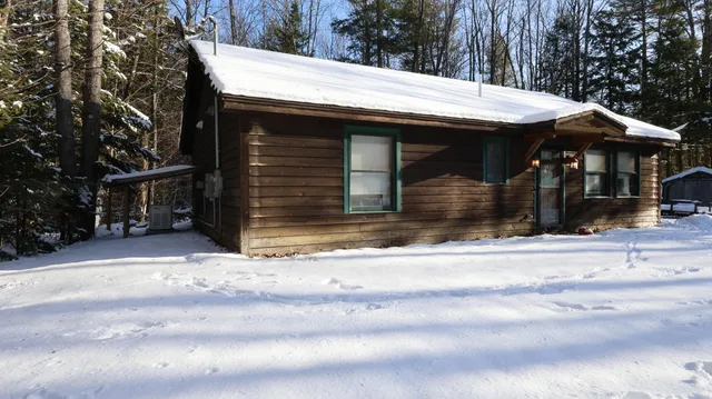 $259,900 | 49 Ladd Road, Oakland, ME 04963