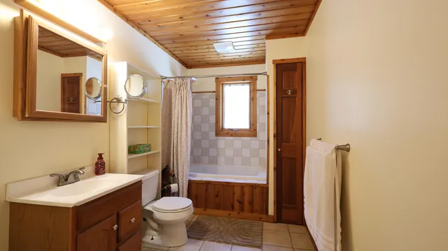 $259,900 | 49 Ladd Road, Oakland, ME 04963