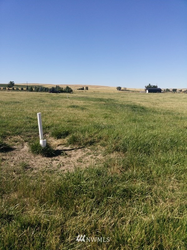 1110 Cummins Road Touchet, WA 99360 - Photo 1 of 8