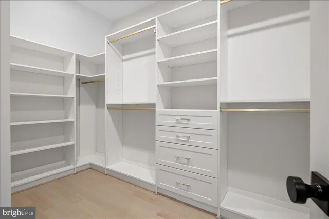 a picture of city view