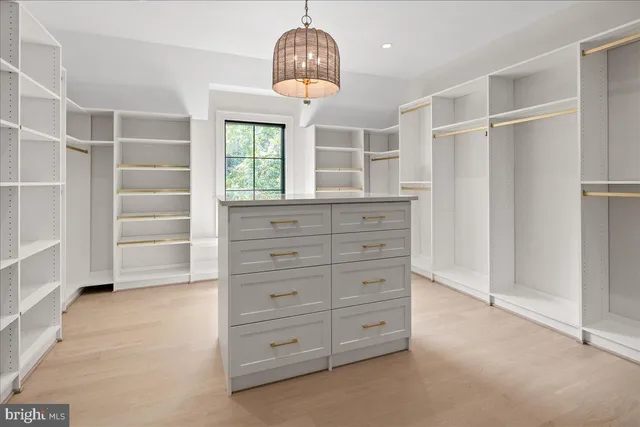 $4,250,000 | 7011 Elizabeth Drive, McLean, VA 22101