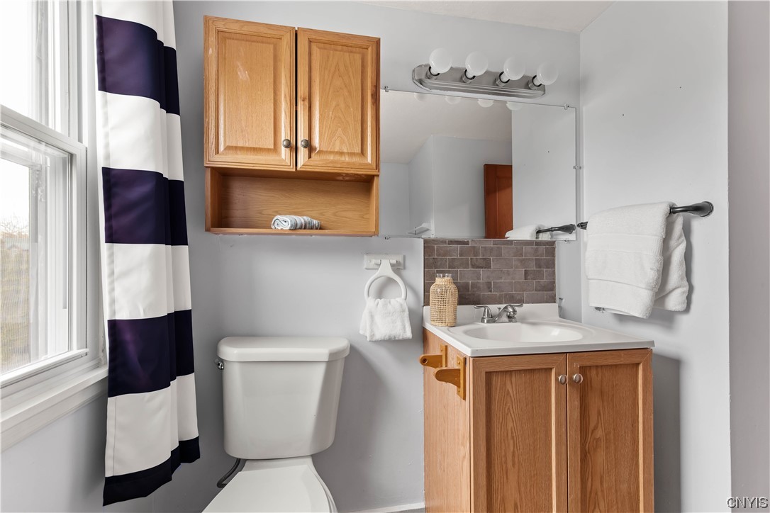 303 Buckley Road Salina, NY 13088 - Photo 19 of 23