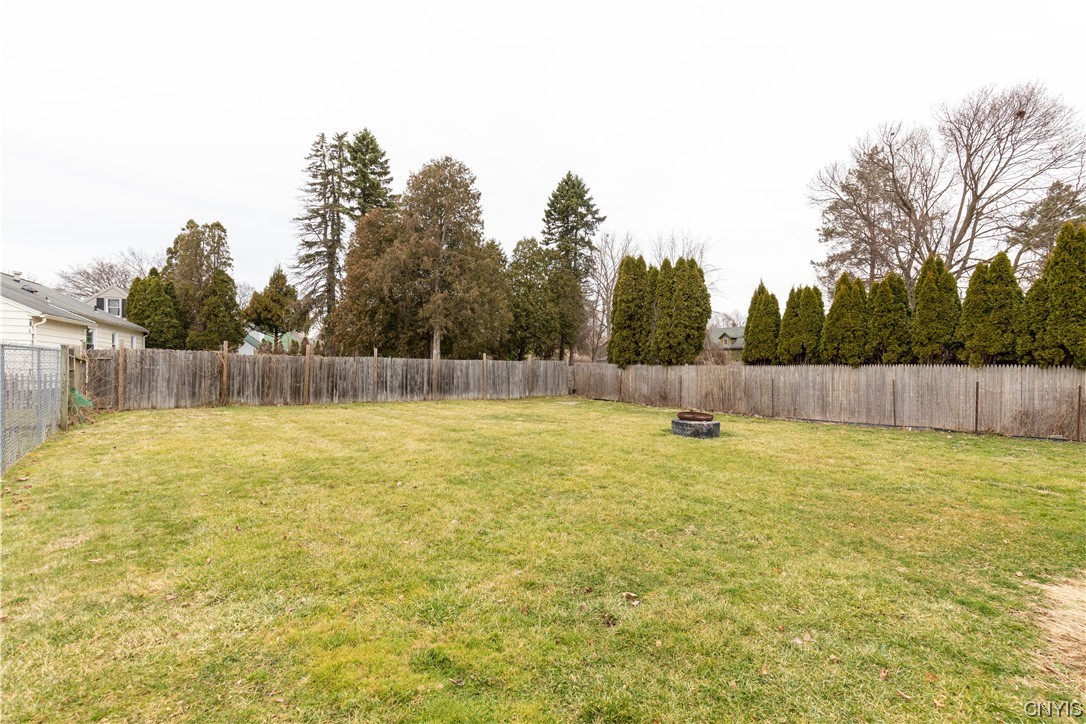 303 Buckley Road Salina, NY 13088 - Photo 22 of 23