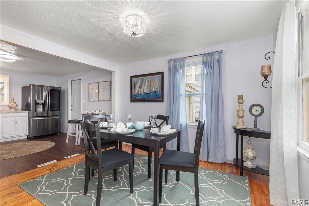 303 Buckley Road Salina, NY 13088 - Photo 5 of 23