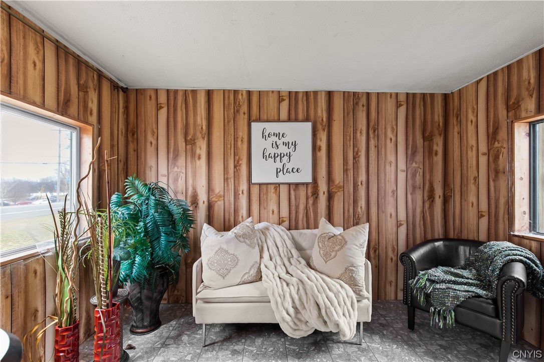 303 Buckley Road Salina, NY 13088 - Photo 10 of 23