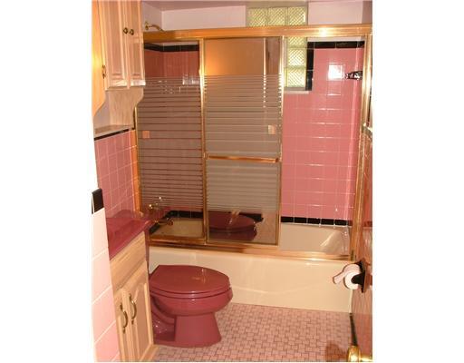 2 Greenview Drive McKees Rocks, PA 15136 - Photo 8 of 10 Other. Bathroom