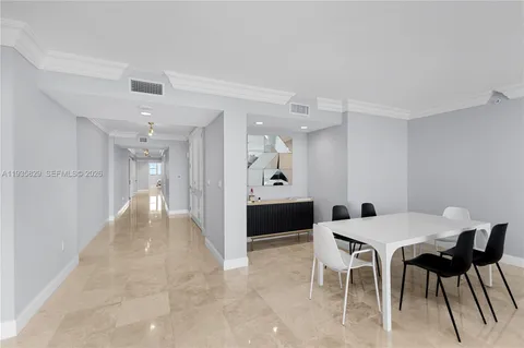 $1,500,000 | 20201 East Country Club Drive, Unit 2506, Aventura, FL 33180