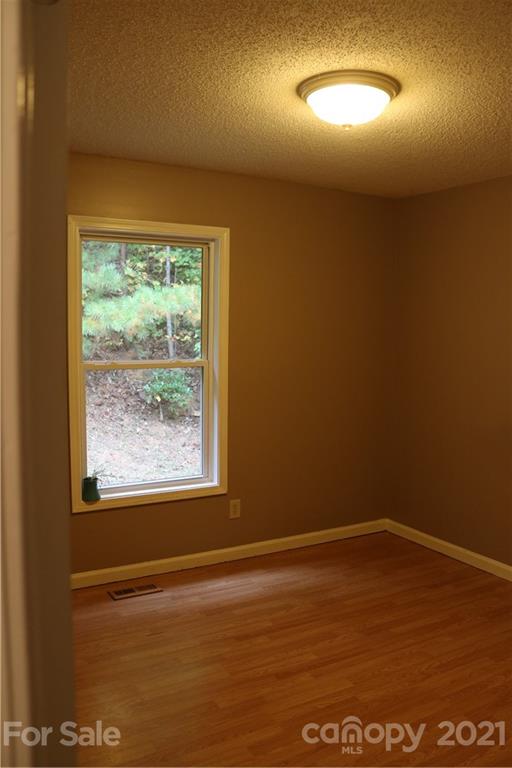 10 Elkins Road Leicester, NC 28748 - Photo 16 of 24 Gallery Image 16