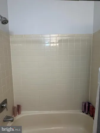 $2,700 | 66 Sycamore Court, Trenton, NJ 08648