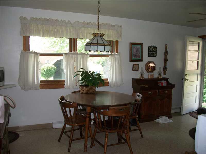 218 Roth Street Houston, PA 15342 - Photo 9 of 21 Dining Room.