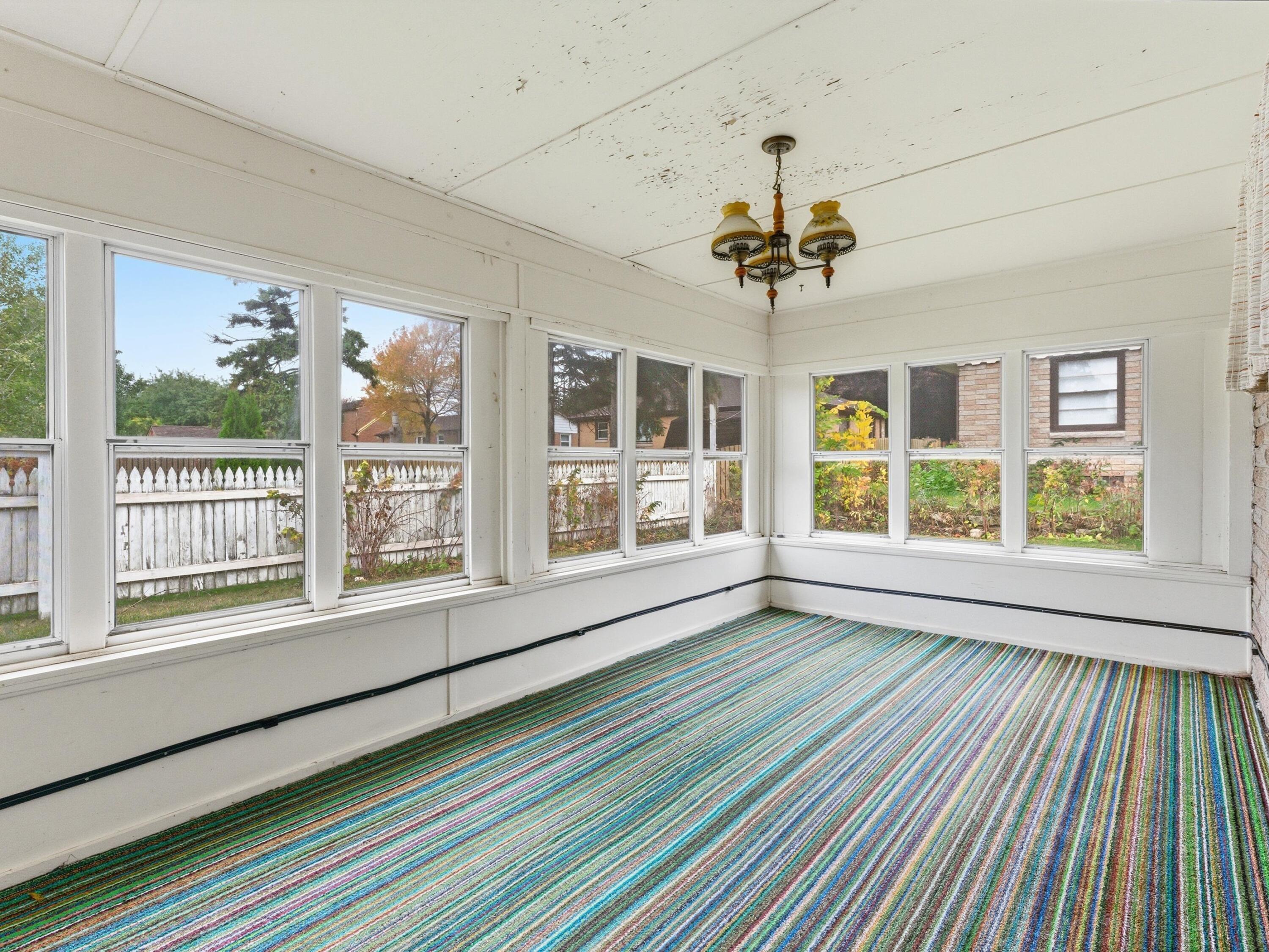 2206 Division Street Manitowoc, WI 54220 - Photo 21 of 31 three season room