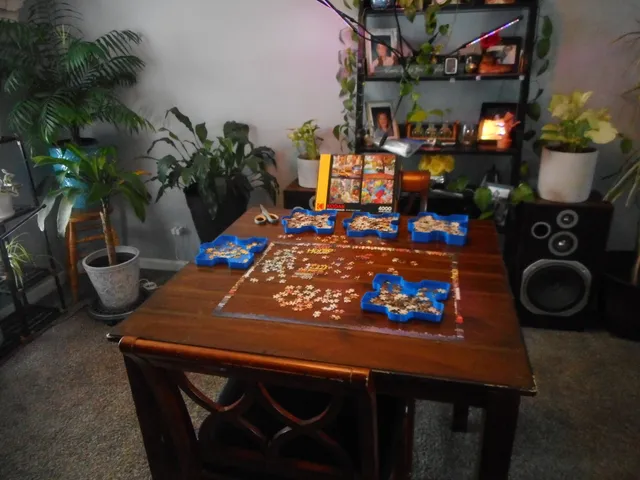 $360,000 | 576 Iroquois Trail, Carol Stream, IL 60188