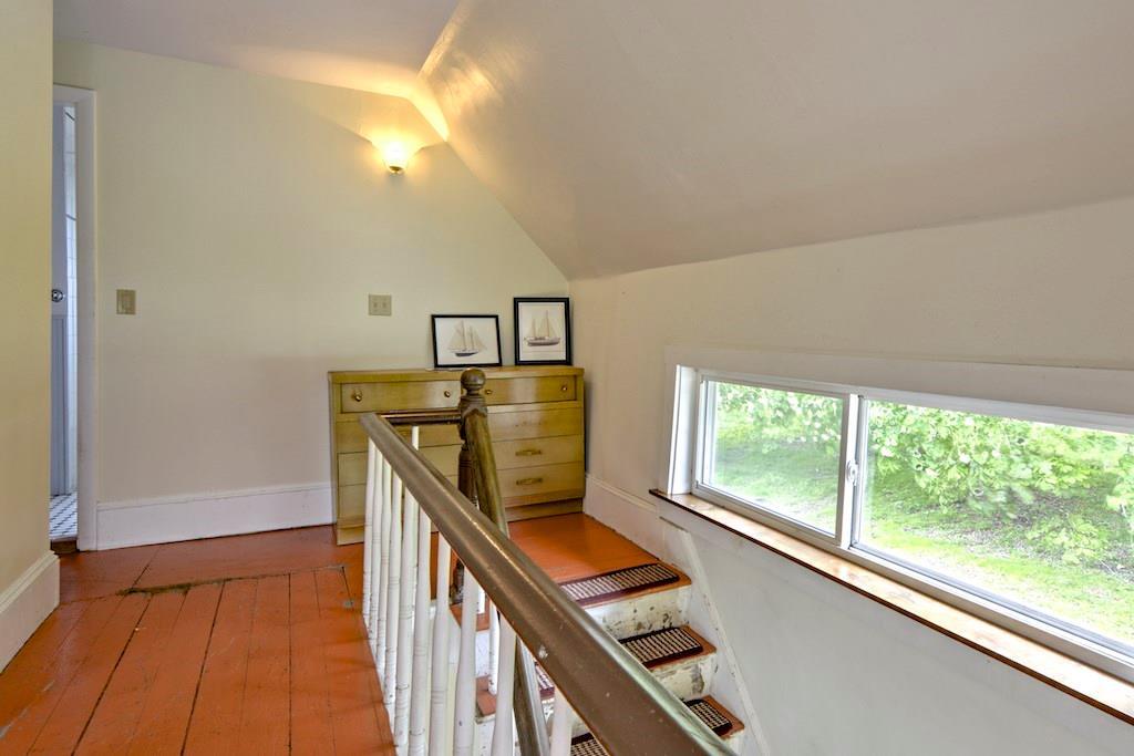 335 River Road Tenants Harbor, ME 04860 - Photo 7 of 12 Closeted hallway with windows...