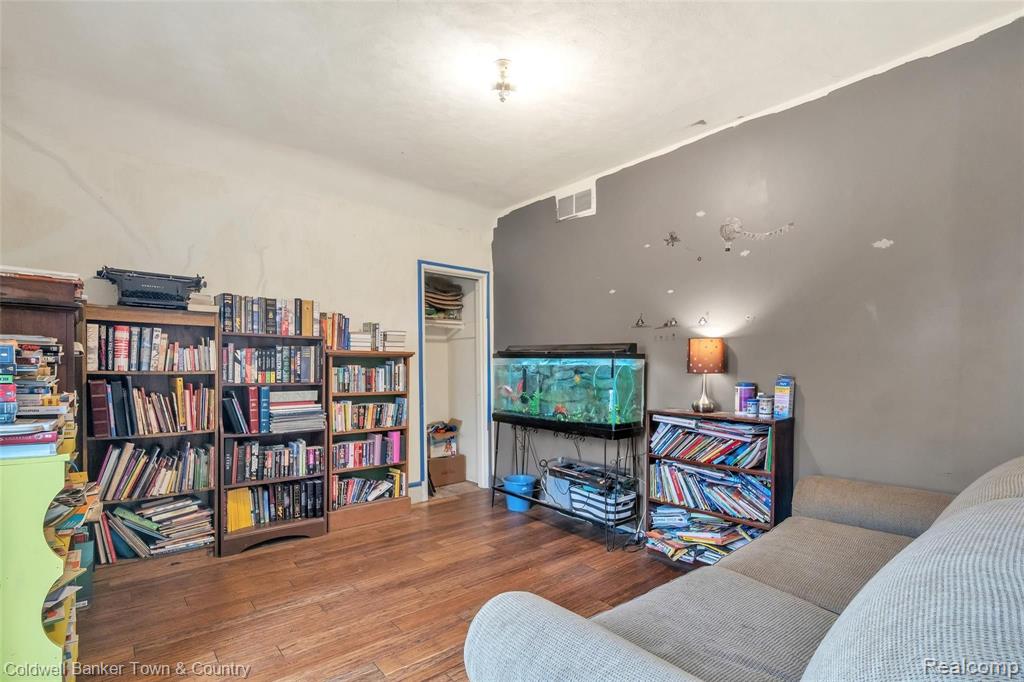 10221 Center Road Clio, MI 48420 - Photo 20 of 37