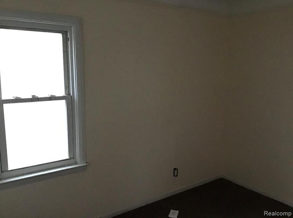 15824 Rutherford Street Detroit, MI 48227 - Photo 6 of 8