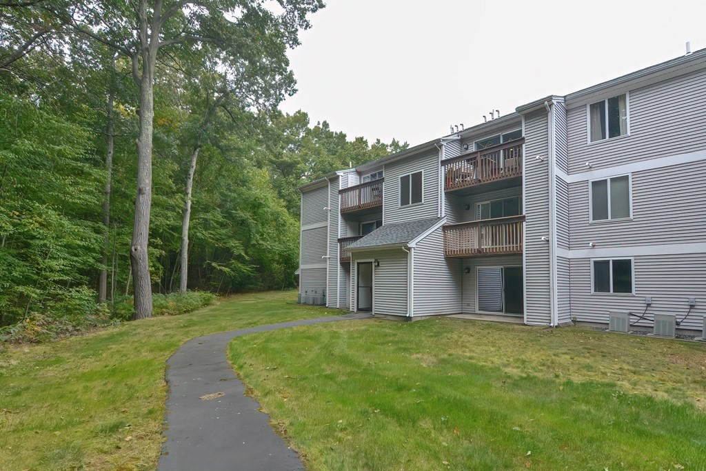 330 Sunderland Road, Unit 91 Worcester, MA 01604 - Photo 23 of 34 Gallery Image 23