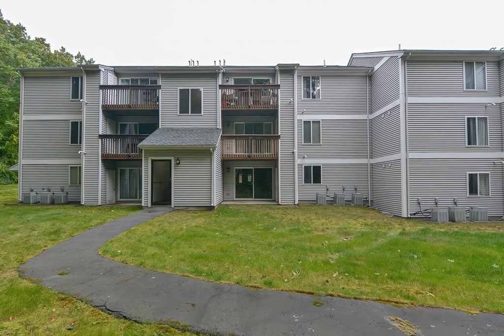 330 Sunderland Road, Unit 91 Worcester, MA 01604 - Photo 24 of 34 Gallery Image 24